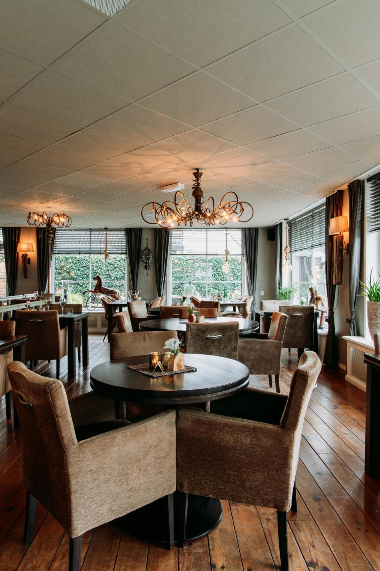 De Stobbe Hotel & Suites Ruinen Exteriör bild
